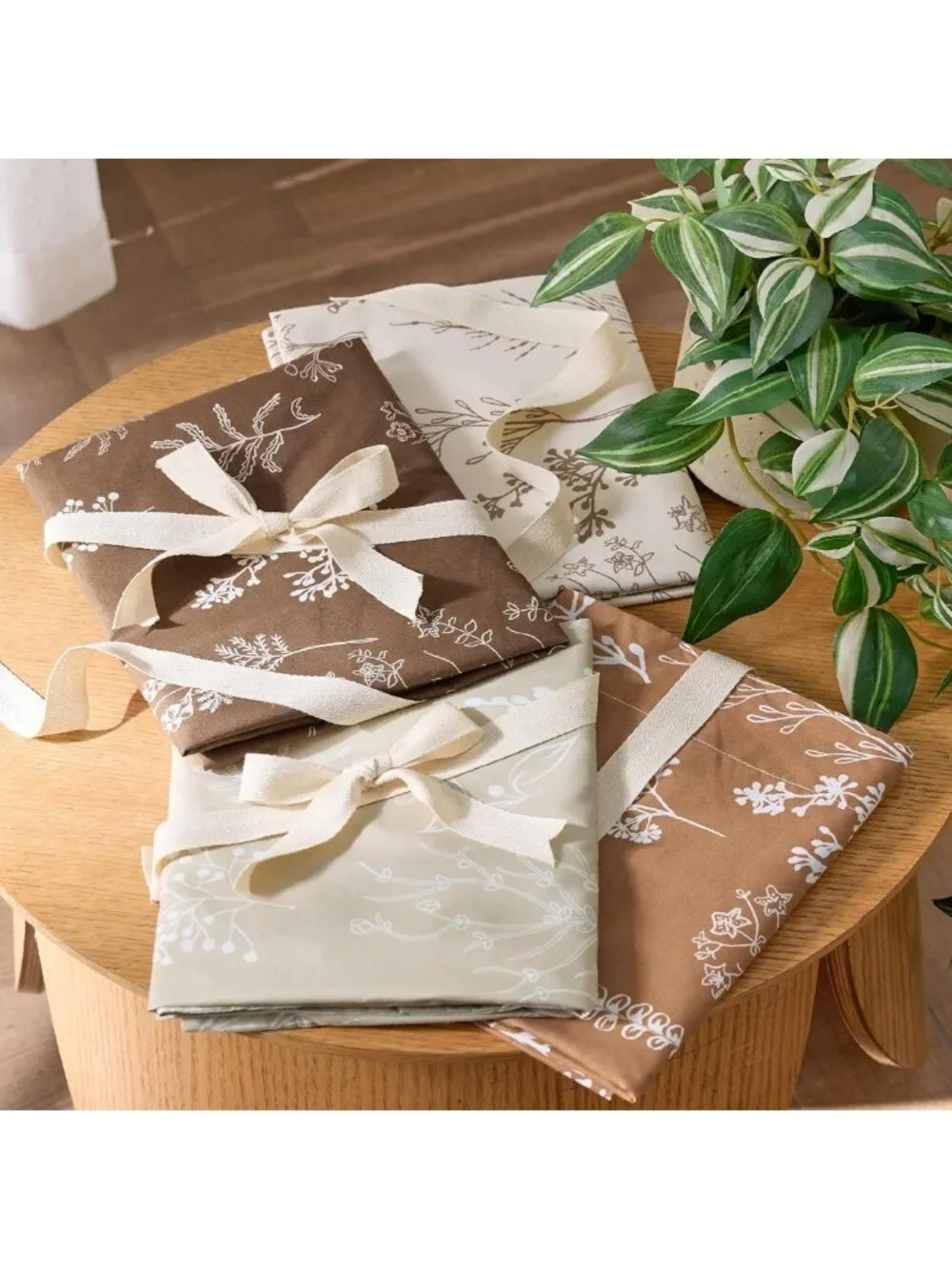 Reversible Floral Queen Comforter Set - Soft Lightweight Bedding & 2 Pillow